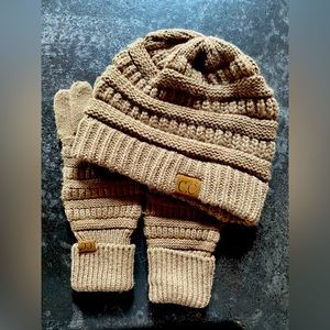 Brown CC hat/ mittens set
